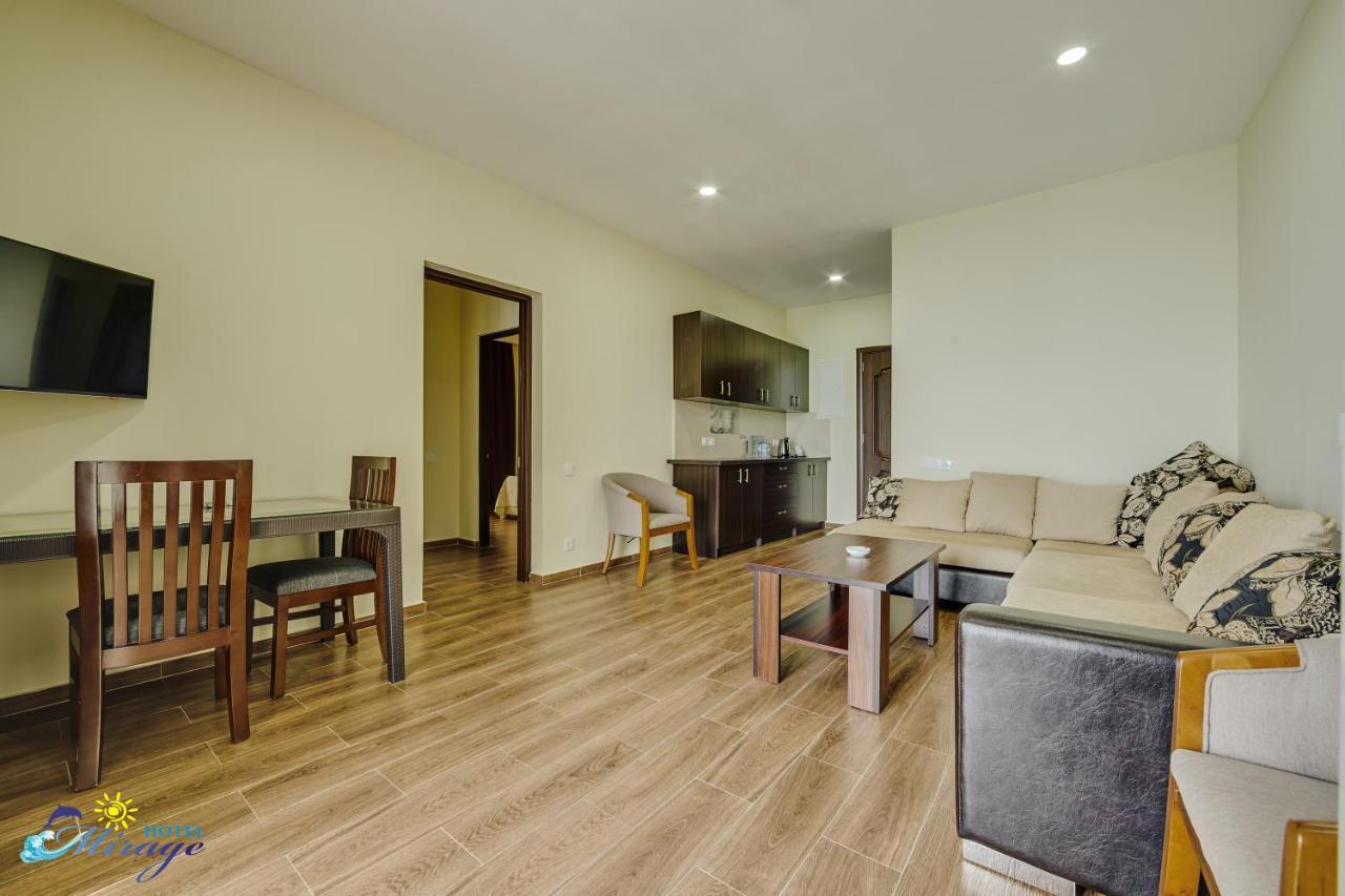 Mirage Hotel Sekvetili Kültér fotó